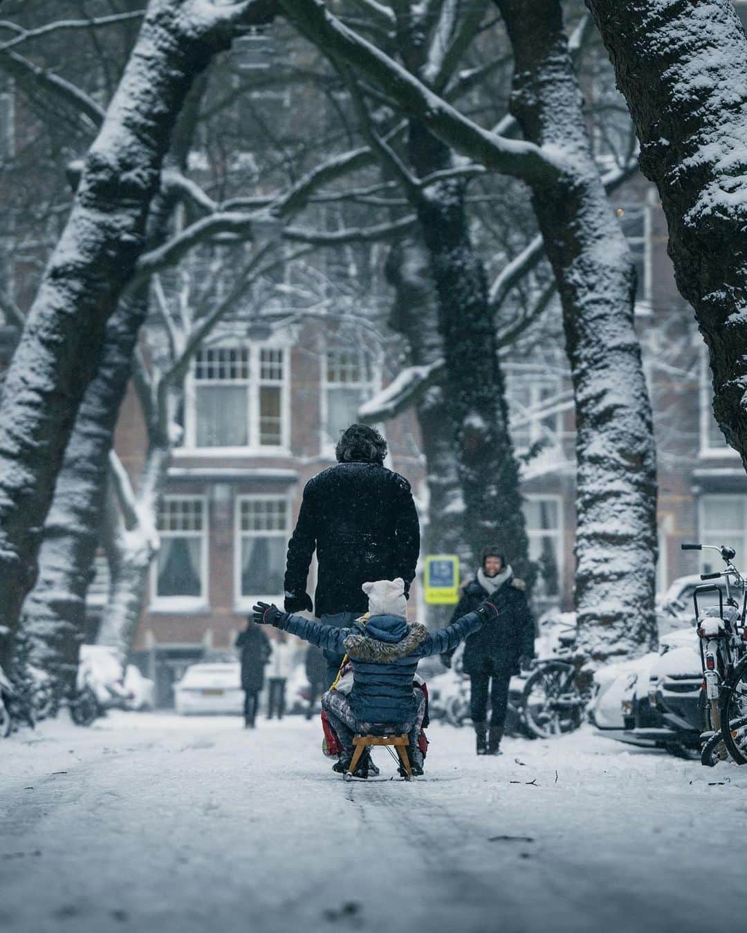 Canon Photographyのインスタグラム：「Some fun conditions in Amsterdam at the moment!  Photography  @sjoerdbracke  Curated by @ianharper」
