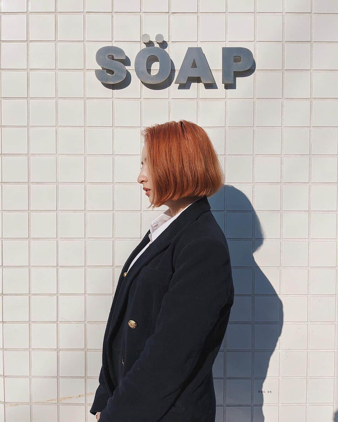 Julia Castroさんのインスタグラム写真 - (Julia CastroInstagram)「SOAP🧼🧼🧼 . #soap #cafe #lunch #perrier  #tokyocafe #bob #bobhair #orange #orangehair #ginger  #gingerhair #haircolor #shadow #lunchtime  #カフェ #池尻大橋 #カフェ巡り #ボブヘアー #女の子 #ボブ #オレンジ #オレンジカラー #オレンジ #ランチ #東京カフェ #レトロ #レトロカフェ #julifashion」2月11日 22時11分 - julia.c.0209