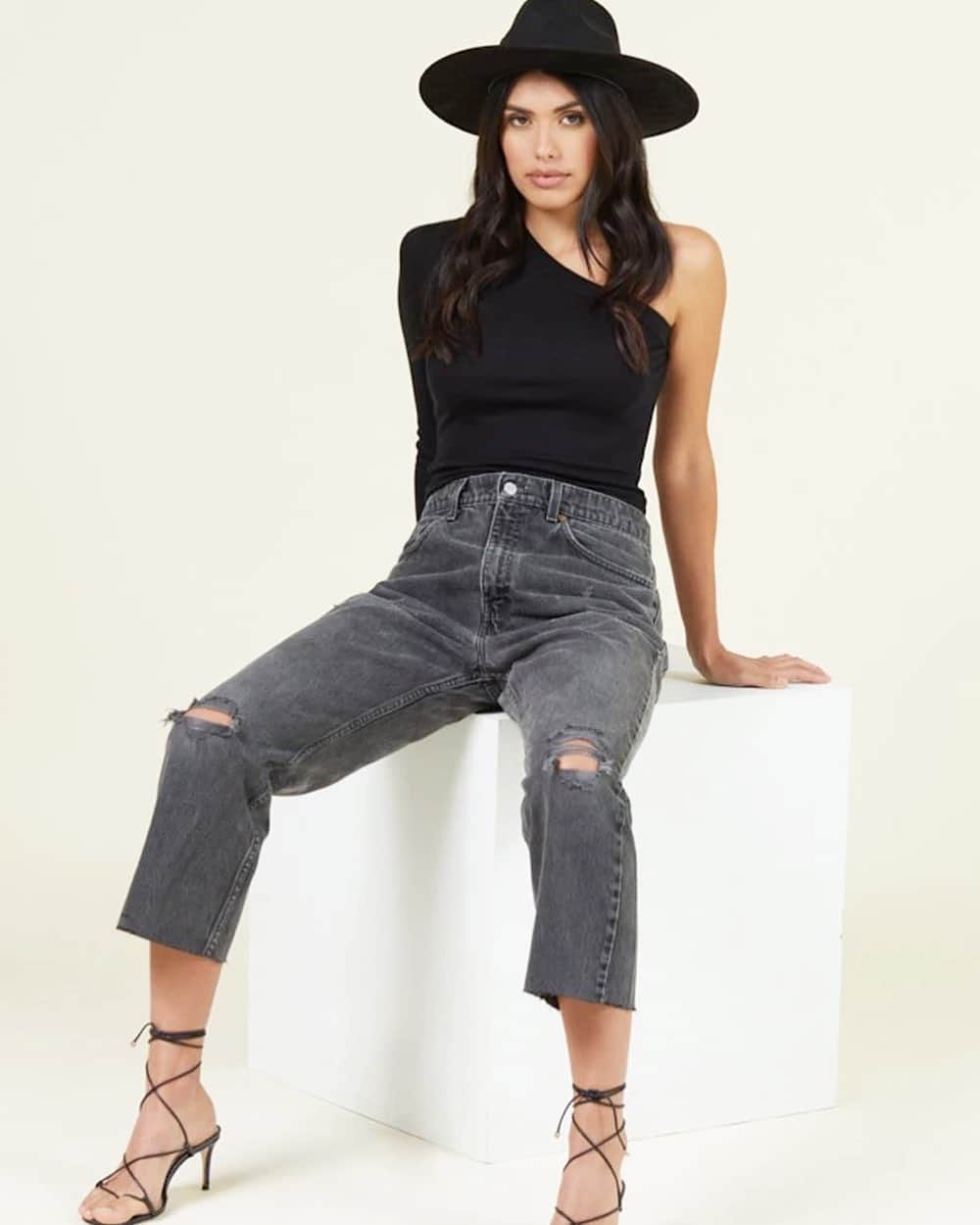 エルエーメイドのインスタグラム：「A new favorite has arrived ✨ The Encino Top is soft, sustainable, and on trend.」