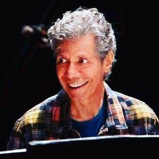 ナイル・ロジャースさんのインスタグラム写真 - (ナイル・ロジャースInstagram)「#ripchickcorea You came into my atmosphere and changed music forever. #returntoforever. My heartfelt condolences to your family and friends」2月12日 8時20分 - nilerodgers