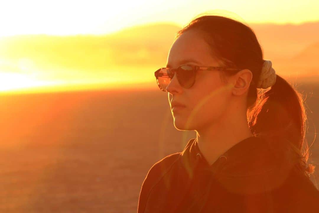 ヘイレイ・オランティアのインスタグラム：「Some pics @thegregfurman and I took on our desert trip. It was magical. ☀️」