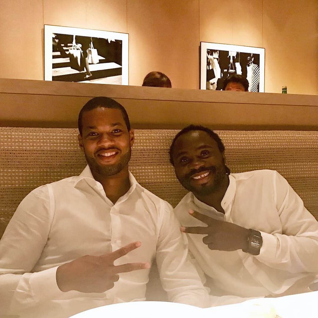 カルフィン・ヨン・ア・ピンのインスタグラム：「Happy birthday to one of the most dangerous strikers in the game. I always like to play against you because you push me to be in the best shape in order to compete. The level of concentration and analyzing the game always have to be on point because one wrong step can be fatal and I’ll conceive a goal. Also the stakes are huge each game because who ever wins has bragging rights in the group chat until the next time we play each other. There’s no mercy in that chat 😅 Happy birthday 👑」