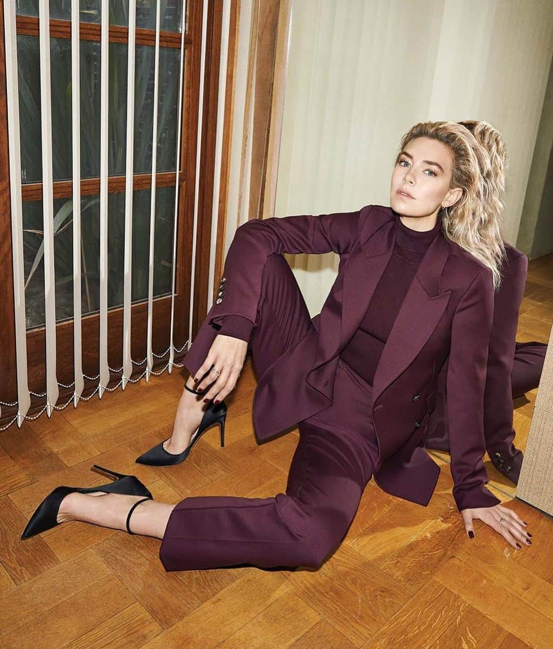 ルパートサンダーソンさんのインスタグラム写真 - (ルパートサンダーソンInstagram)「#RSWomen I Actor @vanessa__kirby in the #ActressRoundtable for @hollywoodreporter ✨   📸 @zoemcconnell  Styled by @hollyevawhite   #AsSeenOn #TheHollywoodReporter #VanessaKirby #PerfectPumps #RupertSanderson」2月12日 0時05分 - rupertsanderson