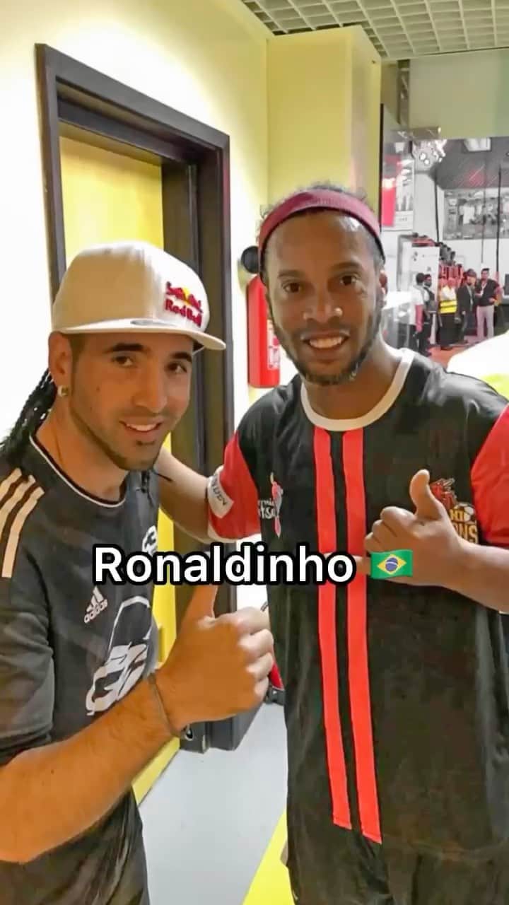 ショーン・ガルニエのインスタグラム：「Who’s your favorite ? ⚽️ #Football #SeanGarnier #Freestyle #Urbanballer #Salah #Salad」