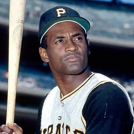 ジョン・レグイザモさんのインスタグラム写真 - (ジョン・レグイザモInstagram)「CELEBRATING ROBERTO CLEMENTE ✊🏿✊🏾✊🏽❤🇺🇲  #BlackHistoryISAmericanHistory #EveryMonthIsBlackHistoryMonth #AfroLatino  #BlackIsBeautiful❤  Roberto Enrique Clemente Walker was a Puerto Rican professional baseball right fielder who played 18 seasons in Major League Baseball for the Pittsburgh Pirates. He was inducted into the National Baseball Hall of Fame in 1973, becoming both the first Afro-Latino American and Caribbean player to be enshrined.」2月12日 0時10分 - johnleguizamo