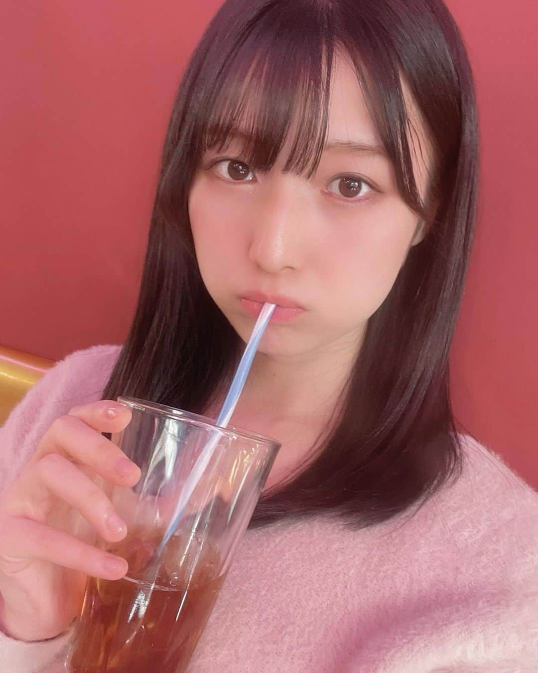 安部若菜さんのインスタグラム写真 - (安部若菜Instagram)「何を飲んでるでしょー😋🍷」2月12日 0時28分 - _wakapon_