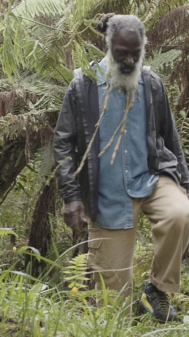 ホカオネオネのインスタグラム：「"My grandfather was a forest ranger for this whole territory. This land was my playground as a kid. My father used to work the land, so whatever he planted I would plant the same thing. ​  - Bobby Williams (@princevalleyja), a farmer, athlete and owner of Prince Valley Guesthouse in the Blue Mountains, on the multi-generational and familial relationship he has with the land. ​  #HumansOfHOKA #TimeToFly​  ​Thanks to @fever.grass, @zeynasy,​ @internet_jeano​, @icanseeyourprivacy, ​ @tassboogie​, Teeza​」