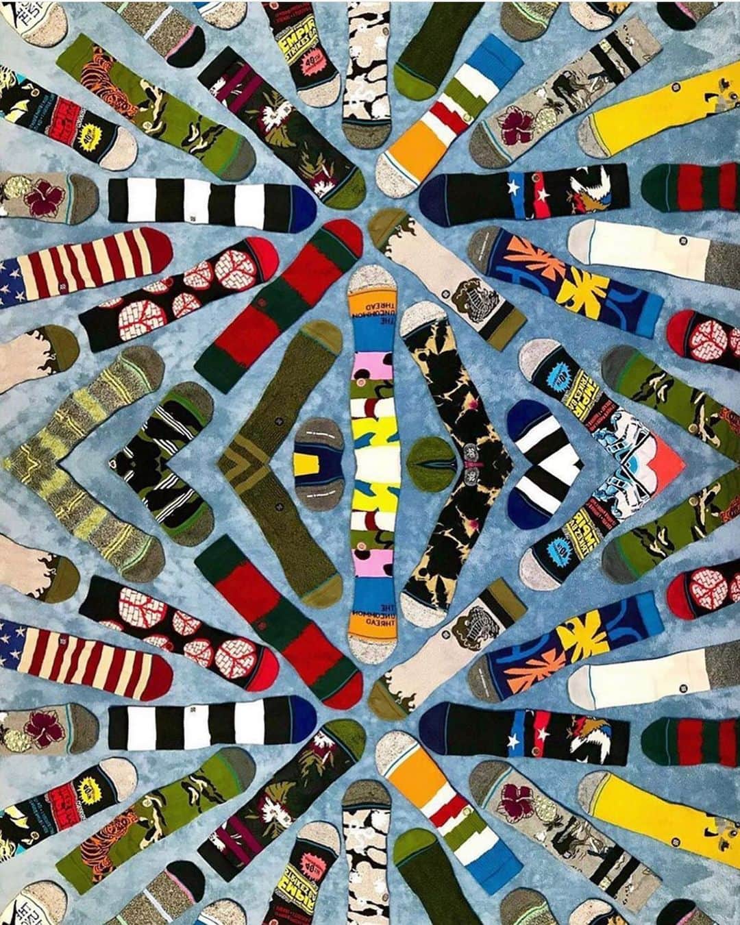 Stanceのインスタグラム：「📦 Comfort for Days 📆🧦... Check out our subscription service, starting at $19 a month. Easy to cancel, skip a month, quality socks on the regular 👌... Tap to shop now.  📸 @pukassurfshop」