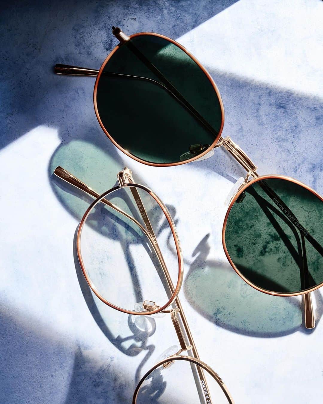 Warby Parkerのインスタグラム：「Have you seen our new frames? ✨ Our 10 new titanium styles were inspired by a trip to Italy, designed in our New York City headquarters, and hand-painted by masters of the craft in Fukui, Japan. Shop Eshi Edition with the link in bio! (🕶: Colvin)」