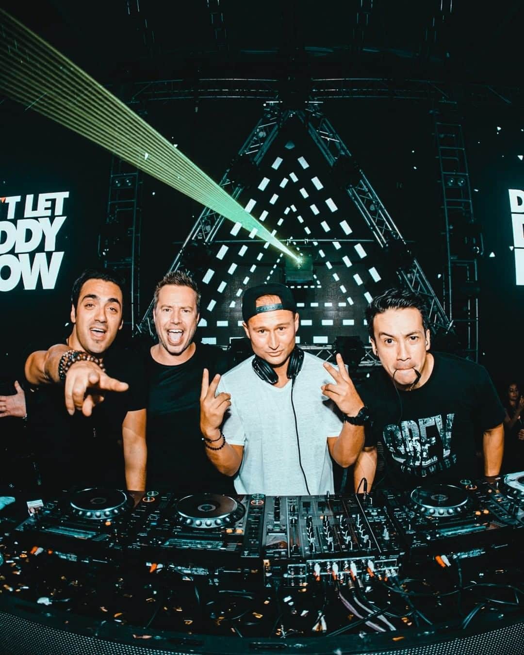 のインスタグラム：「Throwback thursday with these lads⏪ When do you think we can party like this again?」
