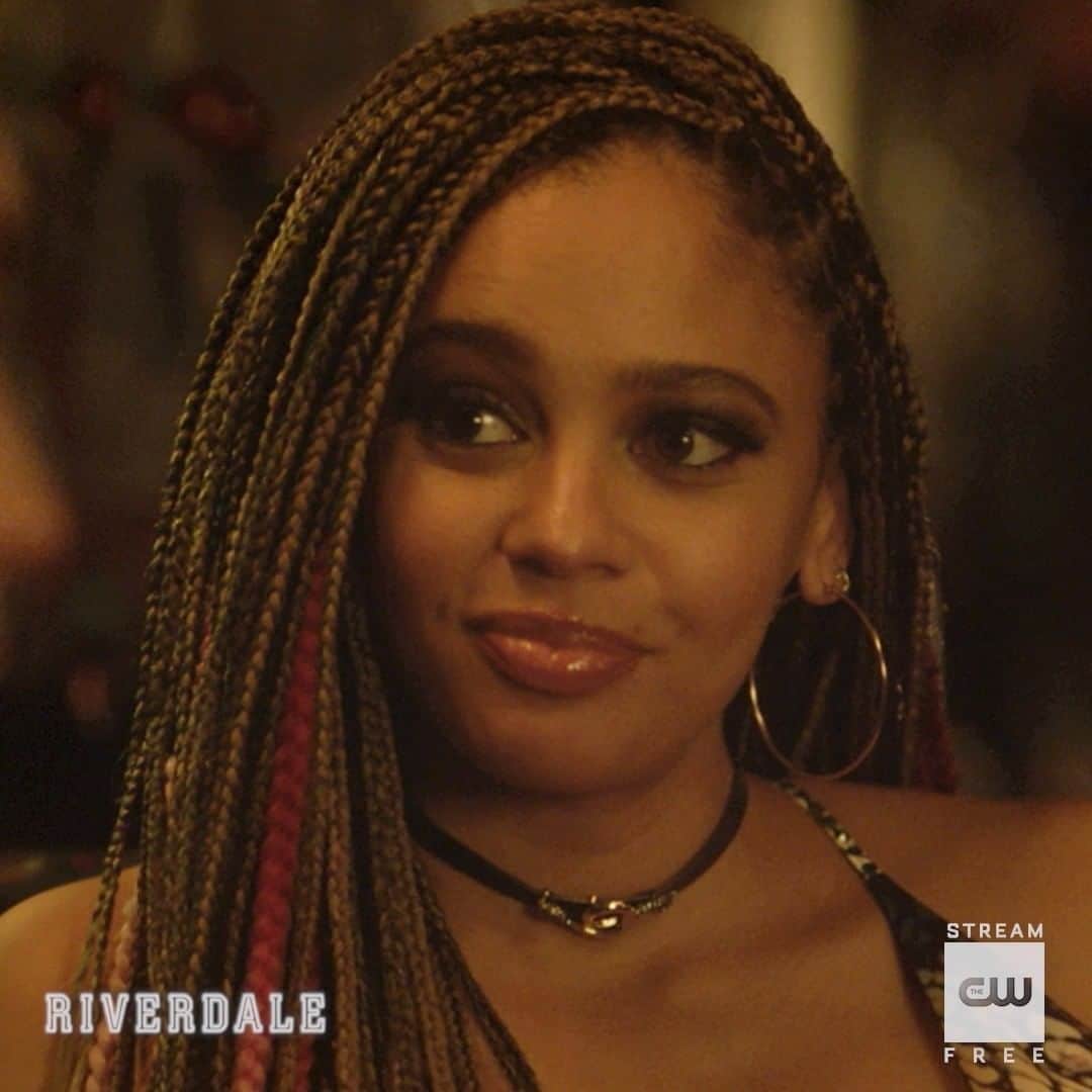 The CWのインスタグラム：「A lot has changed in #Riverdale. Stream a new episode now free only on The CW!」