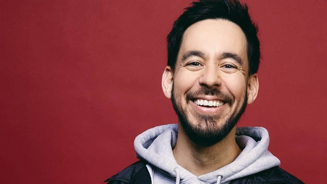 Kerrang!さんのインスタグラム写真 - (Kerrang!Instagram)「Wishing Mike Shinoda a very happy birthday today! 🎉 Read why the Linkin Park co-founder is one of rock’s true good guys at the link in our bio 🔗 ⠀⠀⠀⠀⠀⠀⠀⠀⠀ 📸: @jonathan.weiner ⠀⠀⠀⠀⠀⠀⠀⠀⠀ @m_shinoda @linkinpark #kerrang #kerrangmagazine #mikeshinoda #linkinpark #rock #altmetal #altrock #numetal」2月12日 2時23分 - kerrangmagazine_