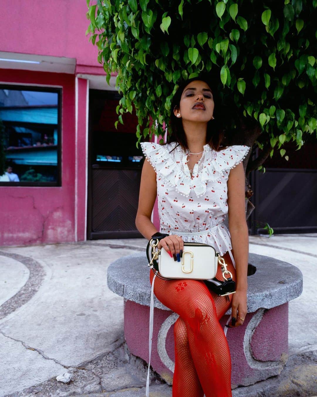 Marc Jacobsのインスタグラム：「Samantha with THE SNAPSHOT.  Photographed by @ErikaKamano  January 9, 2021 in Mexico City.」