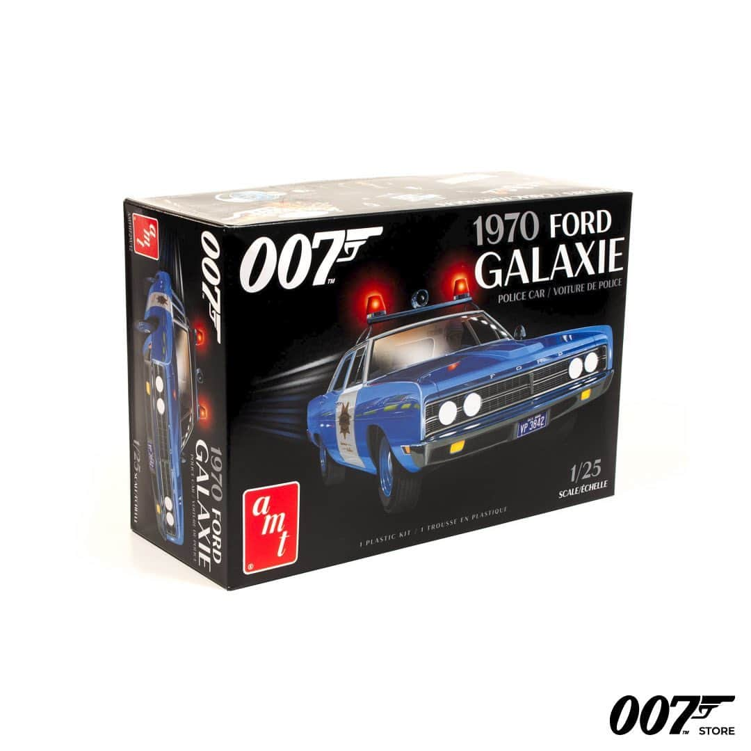 James Bond 007さんのインスタグラム写真 - (James Bond 007Instagram)「Time to build? Discover the AMT James Bond vehicle model kits now at 007Store.com」2月12日 2時31分 - 007