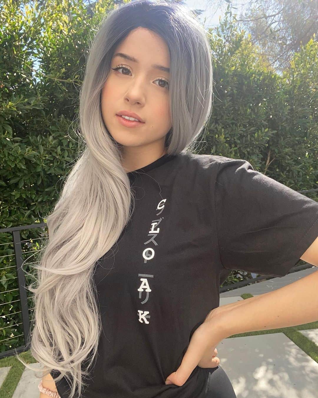 Pokimaneのインスタグラム：「self love story, out now 🖤💕 @cloakbrand / go to www.cloakbrand.com ☺️」