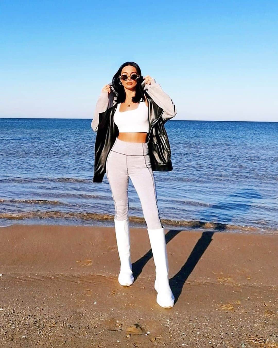 SHEINのインスタグラム：「Today's fit 💙 @gizemgulcvn  Shop Item #: 1782493  #SHEINgals #SHEINstyle #SHEINSS21 #activewear」