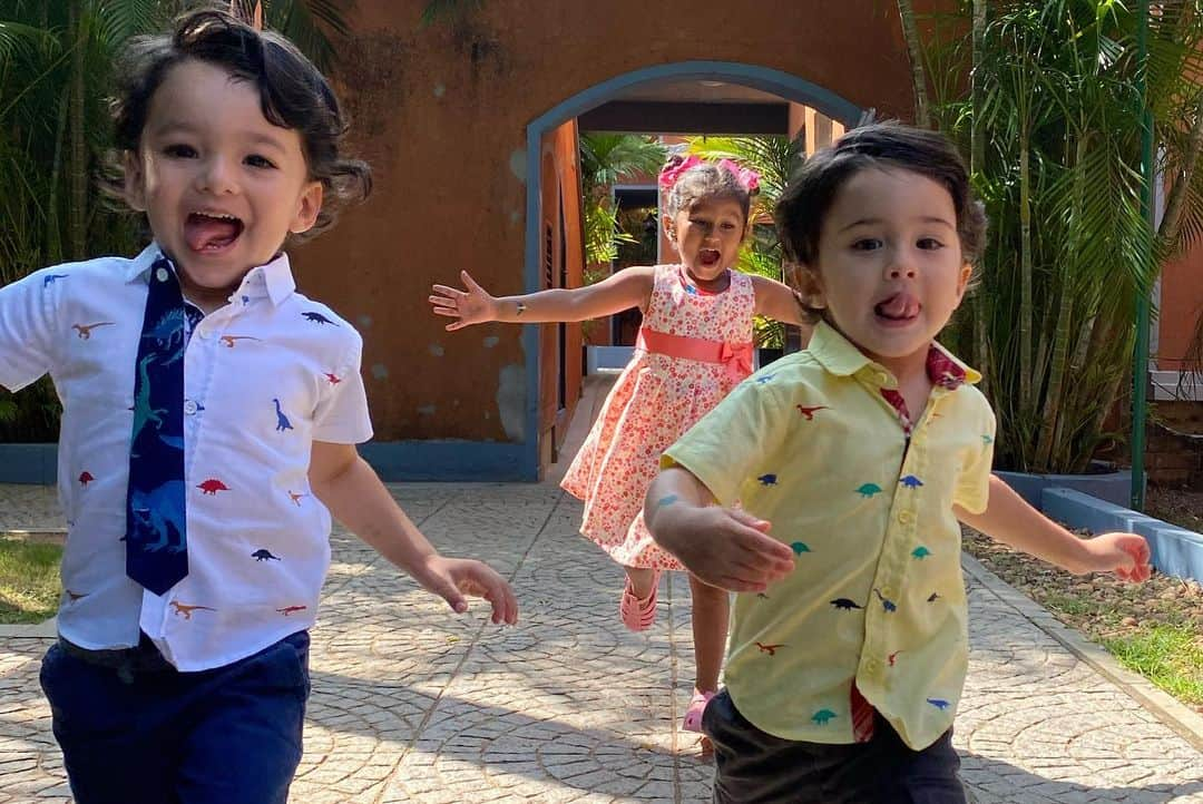 サニー・レオーネさんのインスタグラム写真 - (サニー・レオーネInstagram)「My little nuggets are 3! Asher Singh & Noah Singh Weber you both are so so different but are the sweetest, nicest, caring, intelligent little men. I can’t believe 3years have passed and you both amaze me everyday with what you have learned and all the things you say. Story time is one of my fav things now and it’s not me telling the stories now it’s you...starting with “once upon a time there was noooo fighting...” knowing thats what I want to hear every time. You both are beyond lucky to have a father and big sister who loves and cares for you so much and they are so lucky that you love and show so much love and affection back to them.  And most of all I am beyond blessed to have you 3 children in my life. No matter how sad, tired, or stressed your little sweet voice that says... “Mama...I love you” makes the whole world disappear and warms my heart every time. I love you so much and Happy 3rd Birthday my sweet boys!   @dirrty99 @hitendrakapopara @jeetihairtstylist @rannvijaysingha @sunnyrajani @tomasmoucka @sameerkatariya92 @sartajsangha  @bidishakohli  @Imraj_gupta  Arvind, Natalina」2月12日 3時44分 - sunnyleone