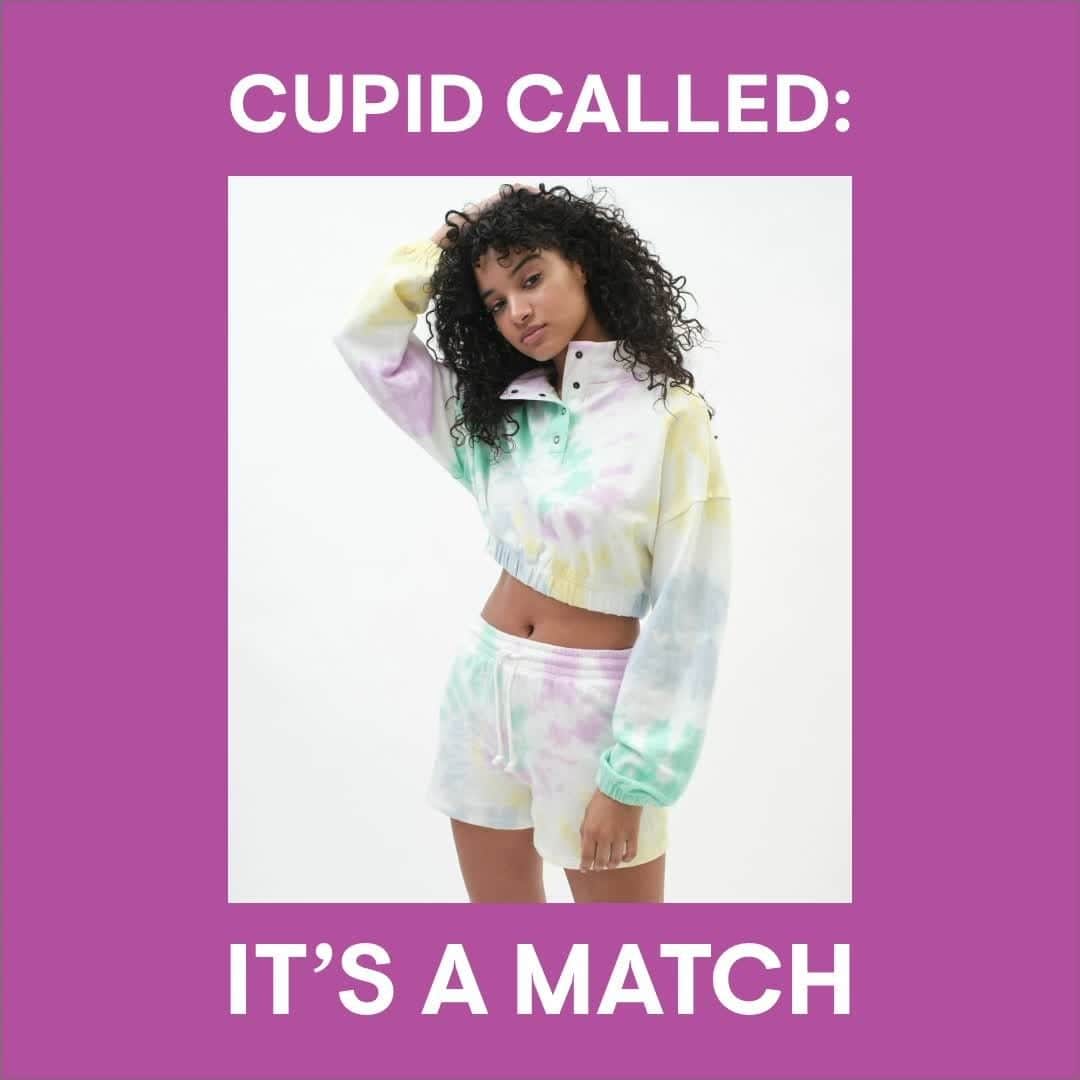 エアロポステールのインスタグラム：「We’re playing cupid this Valentine’s Day with cute + cozy matching sets that are (quite literally) made for each other 💘#ValentinesDay #AeroWorld」