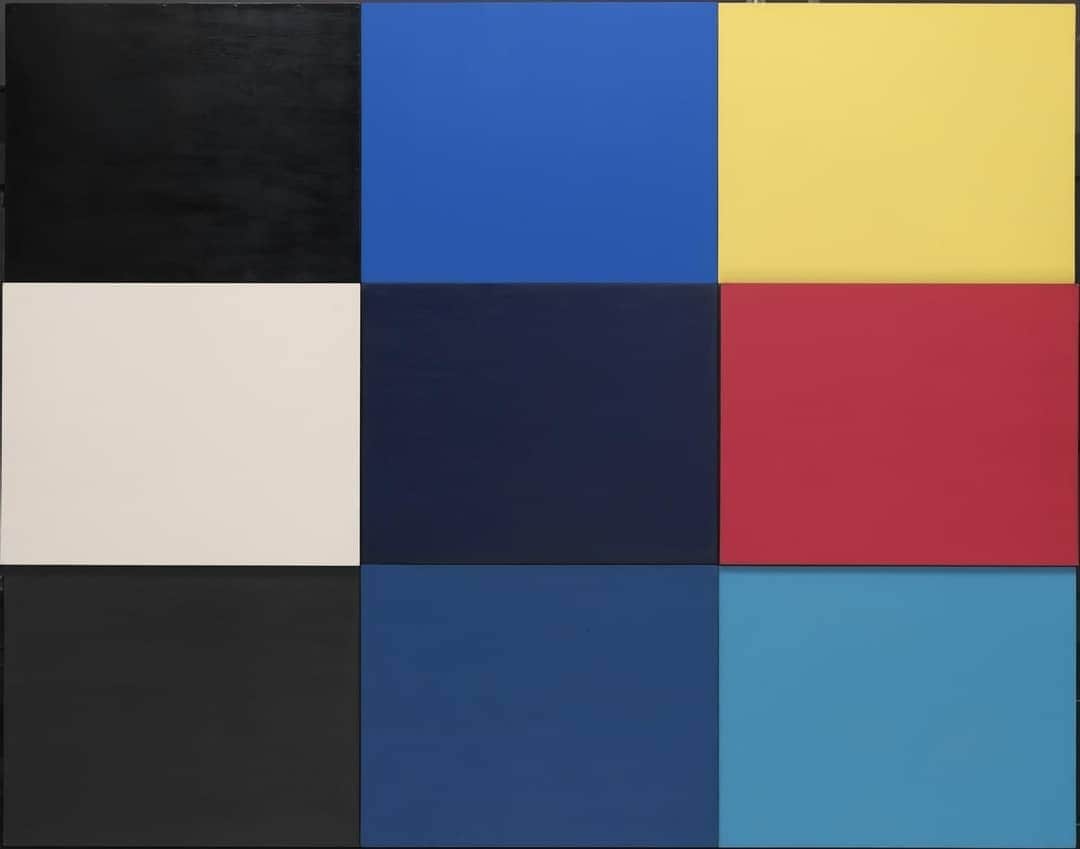 テート・ギャラリーさんのインスタグラム写真 - (テート・ギャラリーInstagram)「'I think that if you can turn off the mind and look only with the eyes, ultimately everything becomes abstract.' - Ellsworth Kelly (1923–2015) ​ ​American painter, sculptor, and printmaker Ellsworth Kelly was known for his unassuming techniques emphasising line, form and bright colours. Mediterranée was Kelly’s first purely abstract relief, completed in 1952 and made from a series of identically shaped rectangular wooden panels. Nine panels are mounted onto a wooden support to form a grid, which is three panels high by three panels wide. Mounted on top of three of the panels are a further three thinner panels of wood – painted cream, red and blue – which project out from the surface to varying degrees. While the cream and red hover about a centimetre away from the underlying panels on the far left and far right hand side of the middle row, the blue protrudes only a few millimetres above the middle panel of the bottom row. Seen from afar the relief effect of Méditerranée is almost imperceptible, only becoming evident when the viewer approaches the work up close or views it from the side, when the gaps between the panels and the subtle shadows created by them are revealed. Other intricacies are also only noticeable at close range: for example, one of the black panels has a gloss finish, while another is matte, and a series of small, painted nails line the edge of some of the panels. ​ It has been suggested that ​Kelly’s background in the military was a source of the seriousness or perfection in his works. In 1996 he explained: 'I think what we all want from art is a sense of fixity, a sense of opposing the chaos of daily living. This an illusion, of course. Canvas rots. Paint changes color. But you keep trying to freeze the world as if you could make it last forever. In a sense, what I've tried to capture is the reality of flux, to keep art an open, incomplete situation, to get at the rapture of seeing.' ​ Ellsworth Kelly, Méditerranée 1952, Tate collection」2月12日 4時27分 - tate