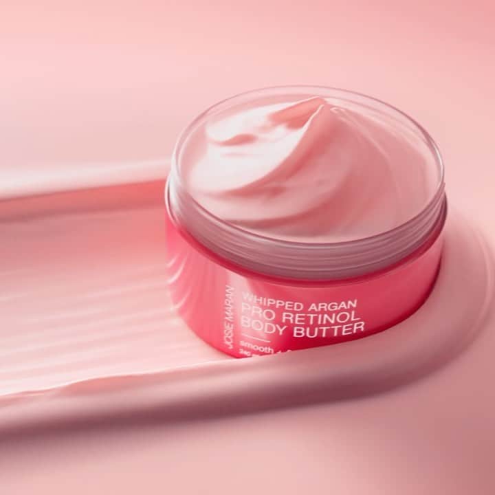 ジョジー・マランのインスタグラム：「Whipped Pro-Retinol sliding back in stock @sephora and into your cart...😉」