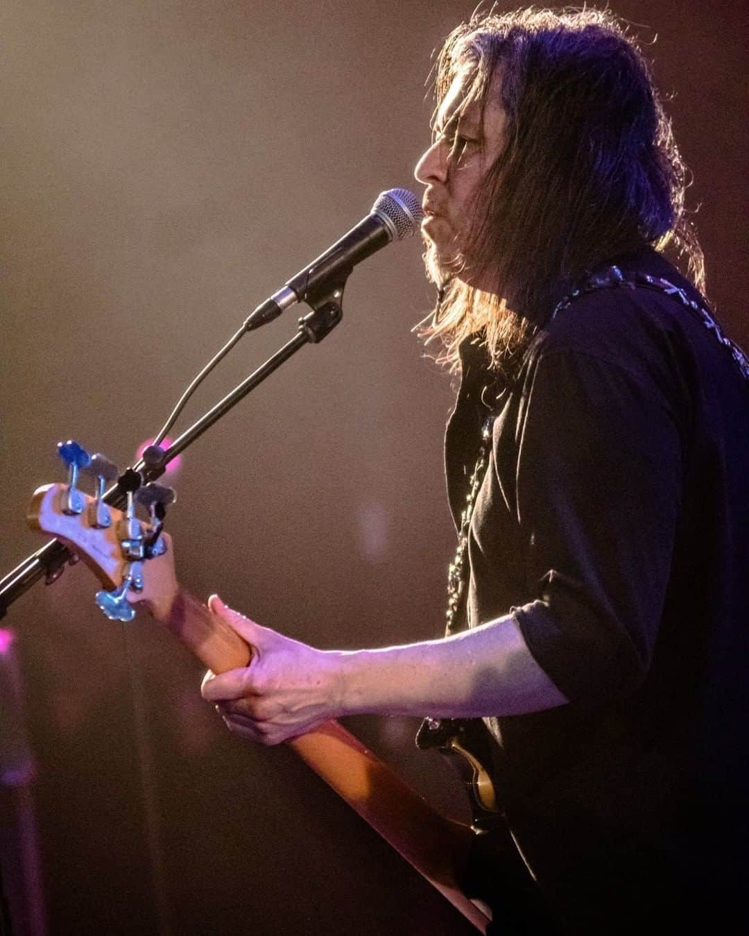 Queensrycheさんのインスタグラム写真 - (QueensrycheInstagram)「#tbt🔙📸 - Eddie on the Monsters Of Rock Cruise 2017 - this was our second show in the Pacifica Theater (photo credit Joe Schaeffer Photography) #queensryche #throwbackthursday #morc2017 #eddiejackson #edbass #onetake #coolbreeze #badassbassist #bassbeast #bamf #memories」2月12日 5時00分 - queensrycheofficial