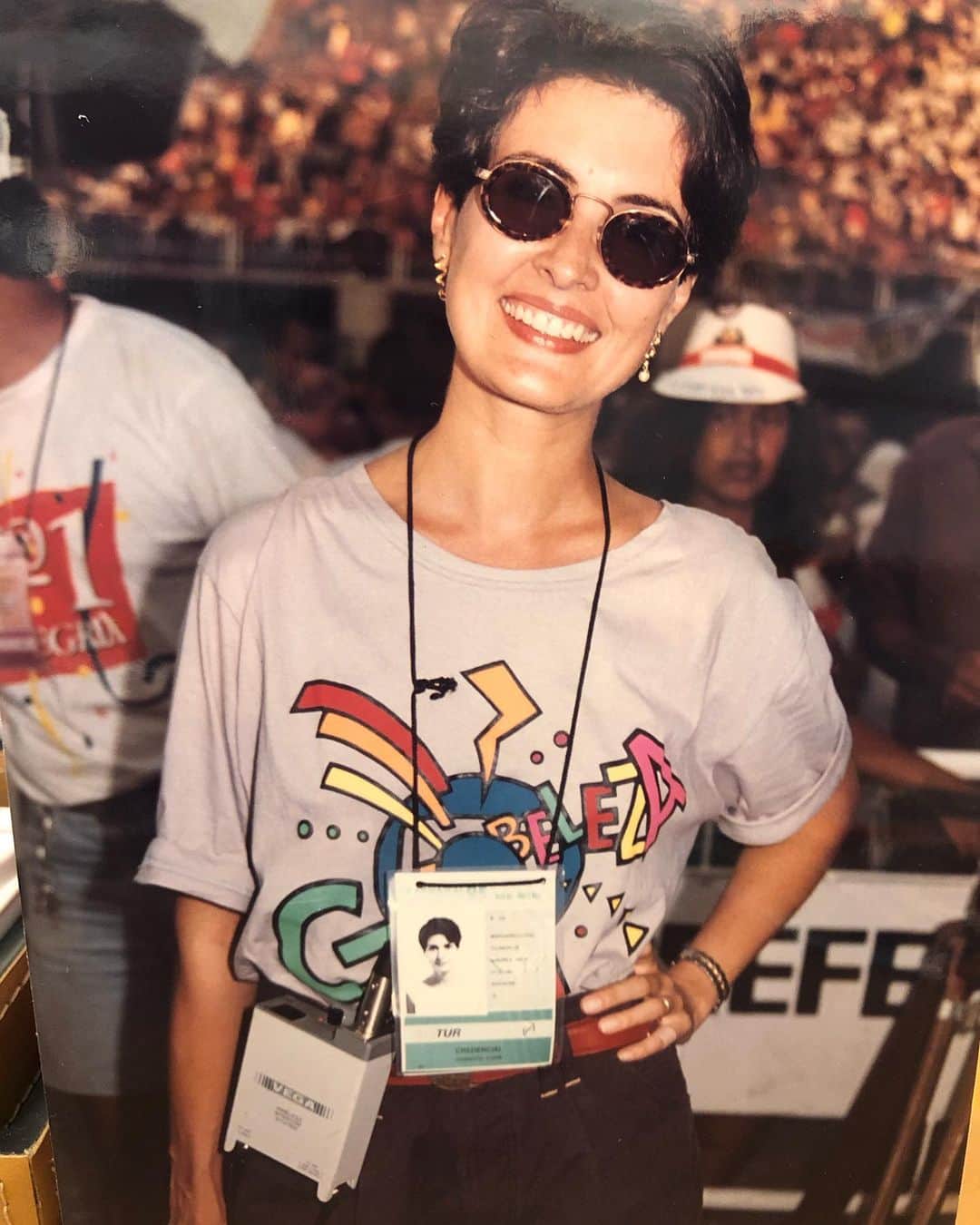 ファチマ・ベルナルデスのインスタグラム：「TBT - parte 1. Desde que comecei a trabalhar na TV, sempre trabalhei no Carnaval, exceto na licença maternidade e no ano da estreia do #encontrocomfatima. Sempre amei essa energia.」