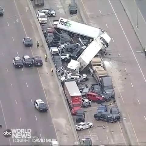 ファンクマスター・フレックスのインスタグラム：「This is so crazy! 75-100 cars! WHERE WAS THIS? IS EVERYONE OK? THIS IS A SHEET METAL FUNERAL! WOW!」