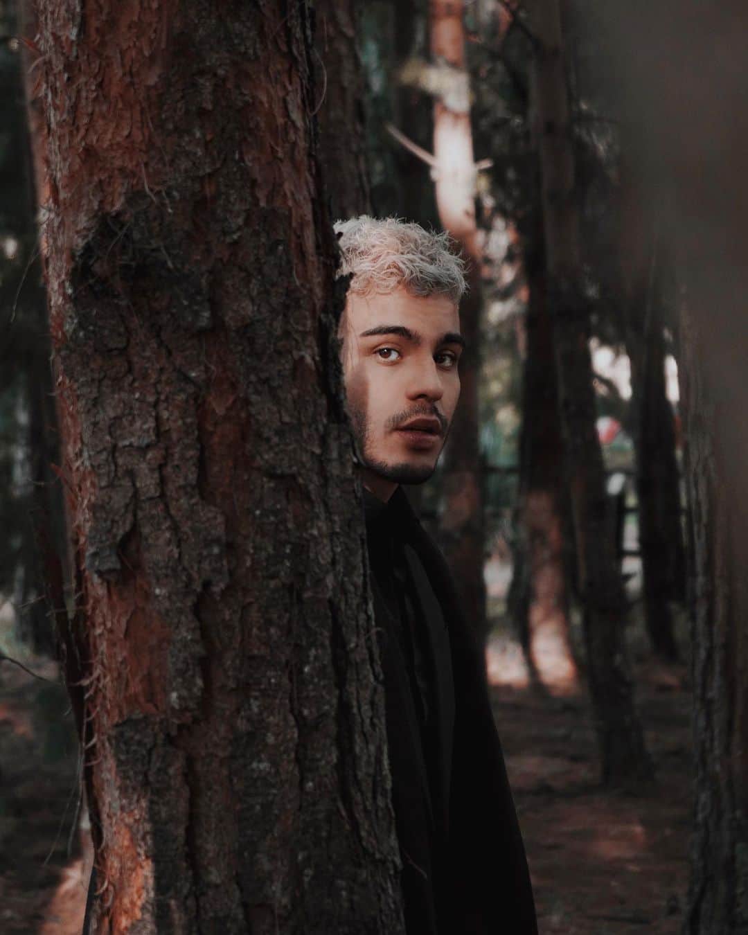 Sebastián Villalobosのインスタグラム：「las miradas gritan」