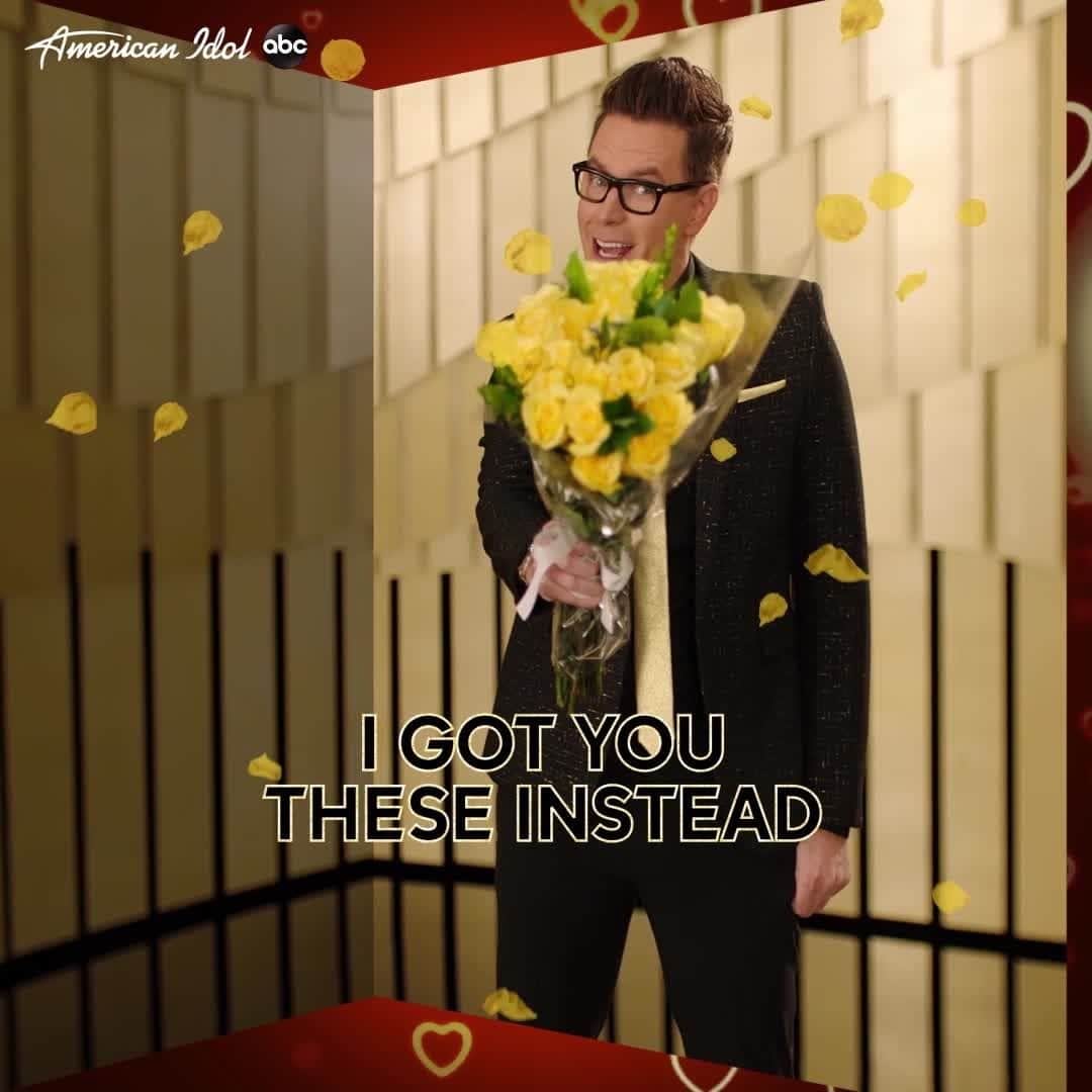 American Idolのインスタグラム：「Some 🌼 to brighten up your DMs! Send some love to your Valentine before Sunday! 😍 #AmericanIdol」