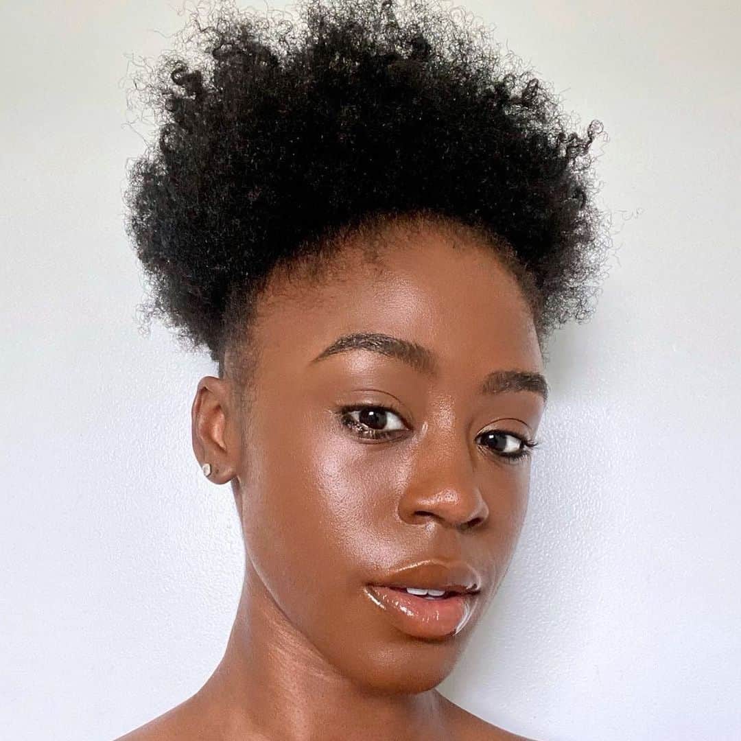 ULTA Beautyさんのインスタグラム写真 - (ULTA BeautyInstagram)「When your skin simply SAYS. IT. ALL. 😍 @lolachel got her glow with the @muradskincare Rapid Dark Spot Correcting Serum and we’re about to follow suit. Drop a ✨ if you are too.  Beauty your way 🙌 Share your pics with us by using #ultabeauty! #Regram 📸: @lolachel」2月12日 7時03分 - ultabeauty