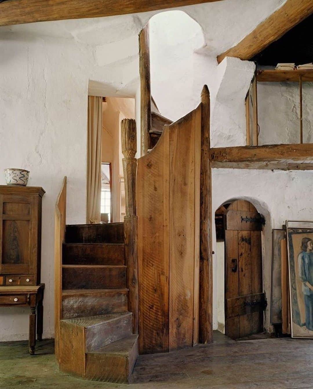 motherdenimのインスタグラム：「Henry Varnum Poor’s Crow House 💭- New City, NY. 1921 via @piecederesistance」