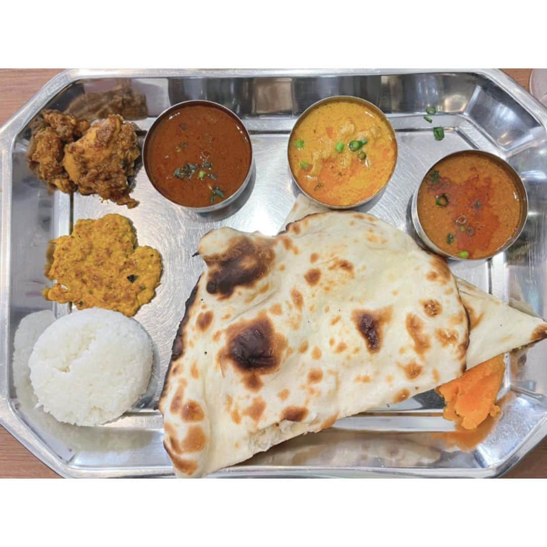 azumiのインスタグラム：「帰りはカレー めちゃ美味でした❤️ #東京都現代美術館 の後はここが定番になりそう #ナンディニ清澄白河  #あずカレー」