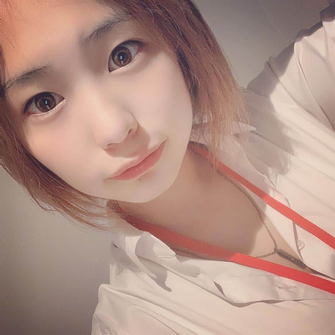 高杉麻里さんのインスタグラム写真 - (高杉麻里Instagram)「おはようございます！ 今日は遅めの17時~出勤してます🙆‍♀️  今日の出勤は4人！  はまる子が一人はいるかも😌 ぜひぜひご新規さんもお気軽にいらしてください！  お店情報や、ご来店予定の方はDMでご連絡ください✉  #ガールズバー #西新宿 #小滝橋通り #新宿西口 #ダーツ #カラオケ #飲み放題 #女の子と飲めるお店  #ポケパラ関東  #ポケパラブログ  #ポケパラ関東キャストコレクション」2月12日 17時21分 - leala.mari20.622