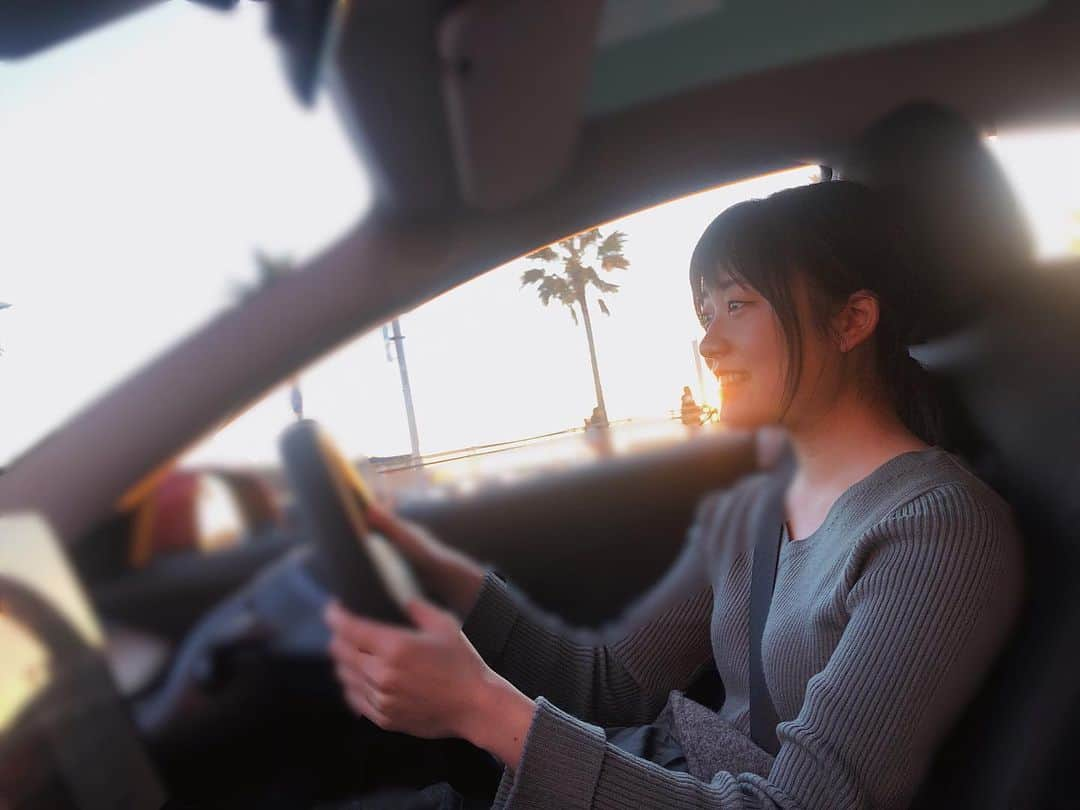 朝日奈芙季さんのインスタグラム写真 - (朝日奈芙季Instagram)「🚗💭﻿ ﻿ ﻿ 初運転した時の写真、、🌞﻿ ﻿ ﻿ 免許取得した時に、﻿ 一番喜んでくれた父を隣に乗せて！﻿ ﻿ ﻿ (隣で教習所の先生みたいだった😹)﻿ ﻿ ﻿ 写真では笑ってる様に見えるけど、﻿ 実際は肩に力入りながら運転してたし、﻿ かーなり怖がってます...(笑﻿) ﻿ ﻿ ﻿ これからも安全運転第一で、﻿ 運転を楽しみたいと思います🔰❣️﻿ ﻿ ﻿ ﻿」2月12日 17時17分 - fuki_asahina_official