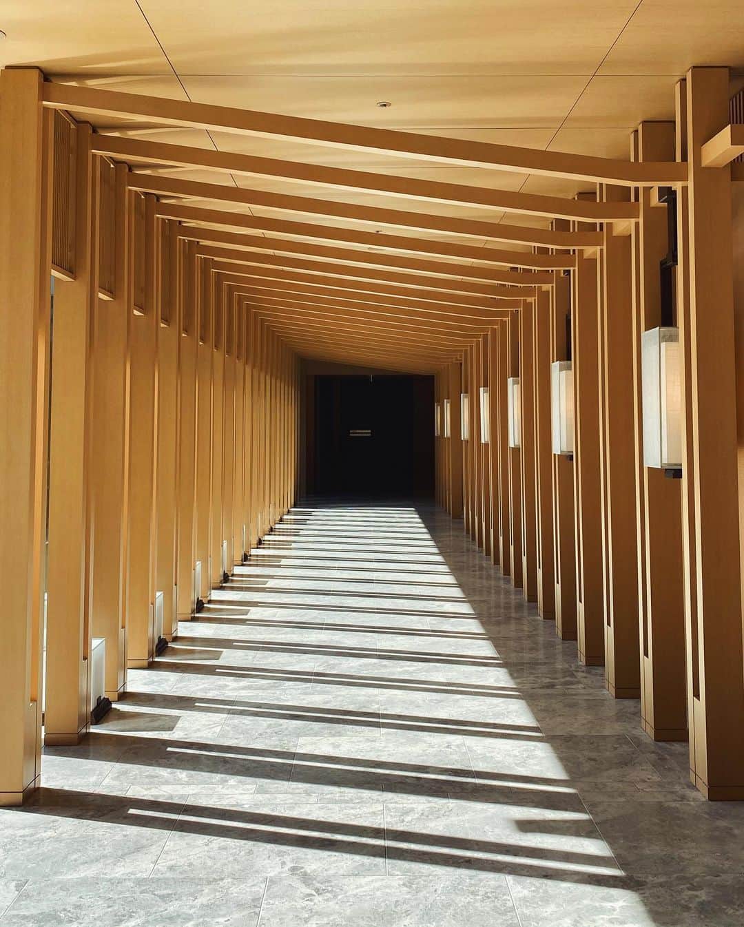 湯浅喬子さんのインスタグラム写真 - (湯浅喬子Instagram)「🍂  また桜の季節にも来れるといいなぁ🌸  @hotel_the_mitsui_kyoto   #hotelthemitsuikyoto  #kyoto#kyotohotel #ホテルザミツイ京都」2月12日 17時42分 - kyorco