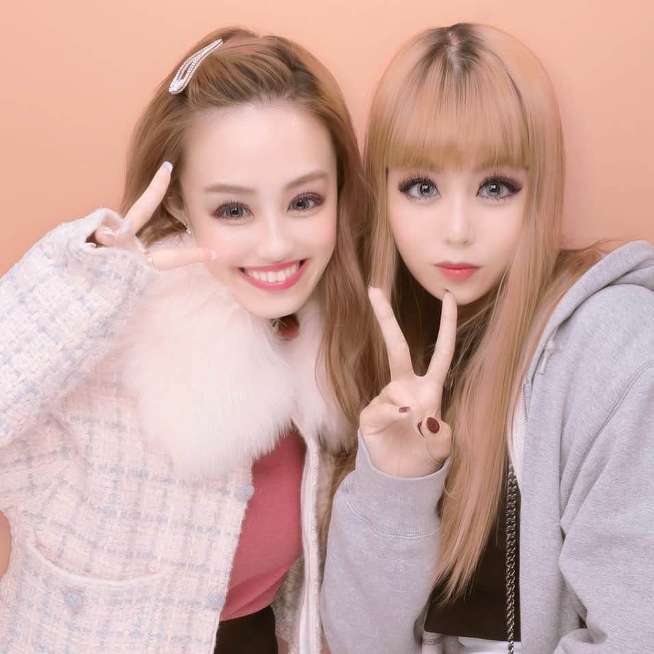 市來杏香のインスタグラム：「5億年ぶりの @ibuki.japan 💗 果たしてこれは盛れてるのか？？  #プリクラ以外はちゃんとマスクしてたぉ #はやくコロナ終息してみんなに会えますように」