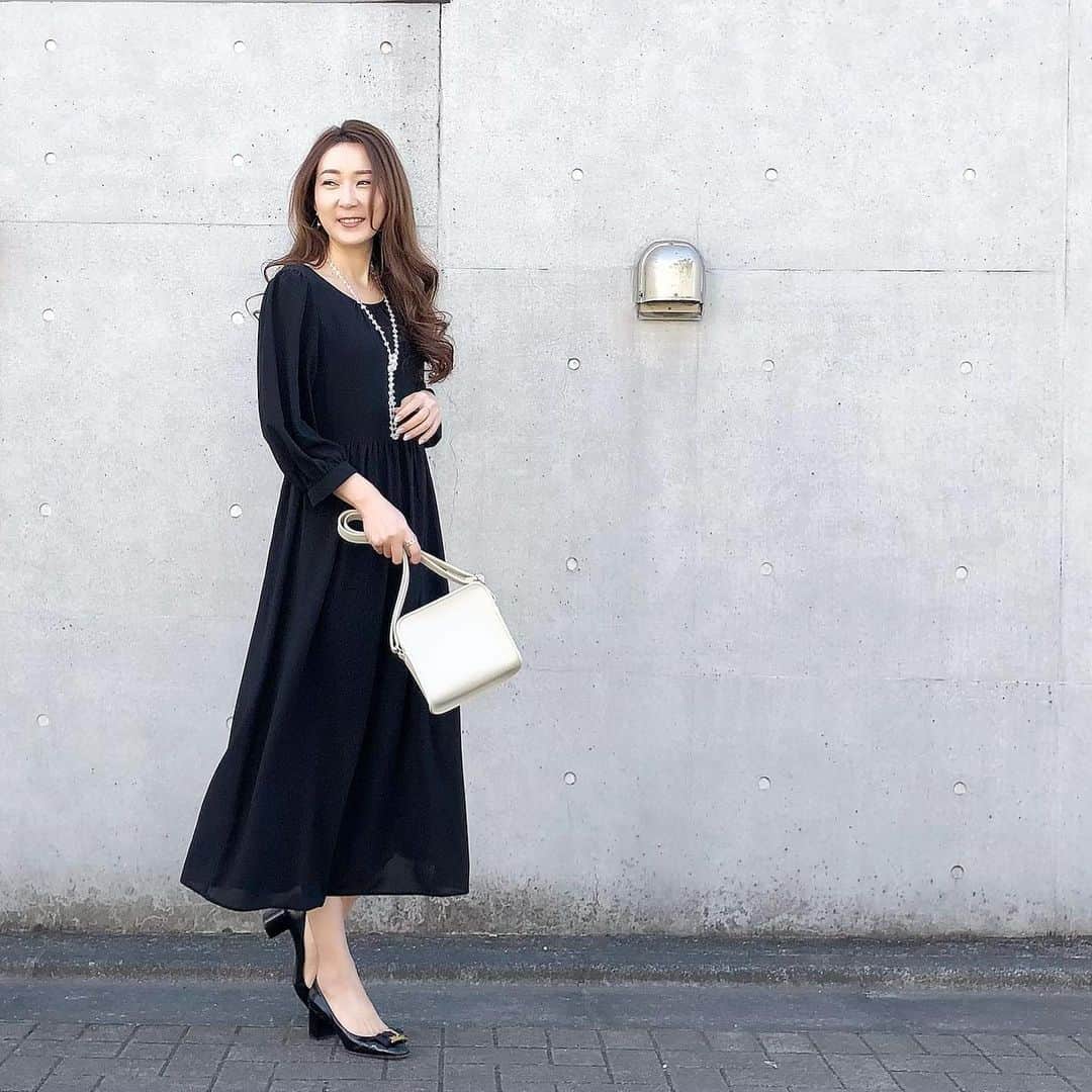 能美黎子さんのインスタグラム写真 能美黎子instagram レーヨンジョーゼットフレアワンピース Uniqlo バッグ ユニクロ アクセサリー Juicyrock Official Uniqlo の新作ワンピースで 春を先取り 早くワンピース一枚で出かけられる 季節に