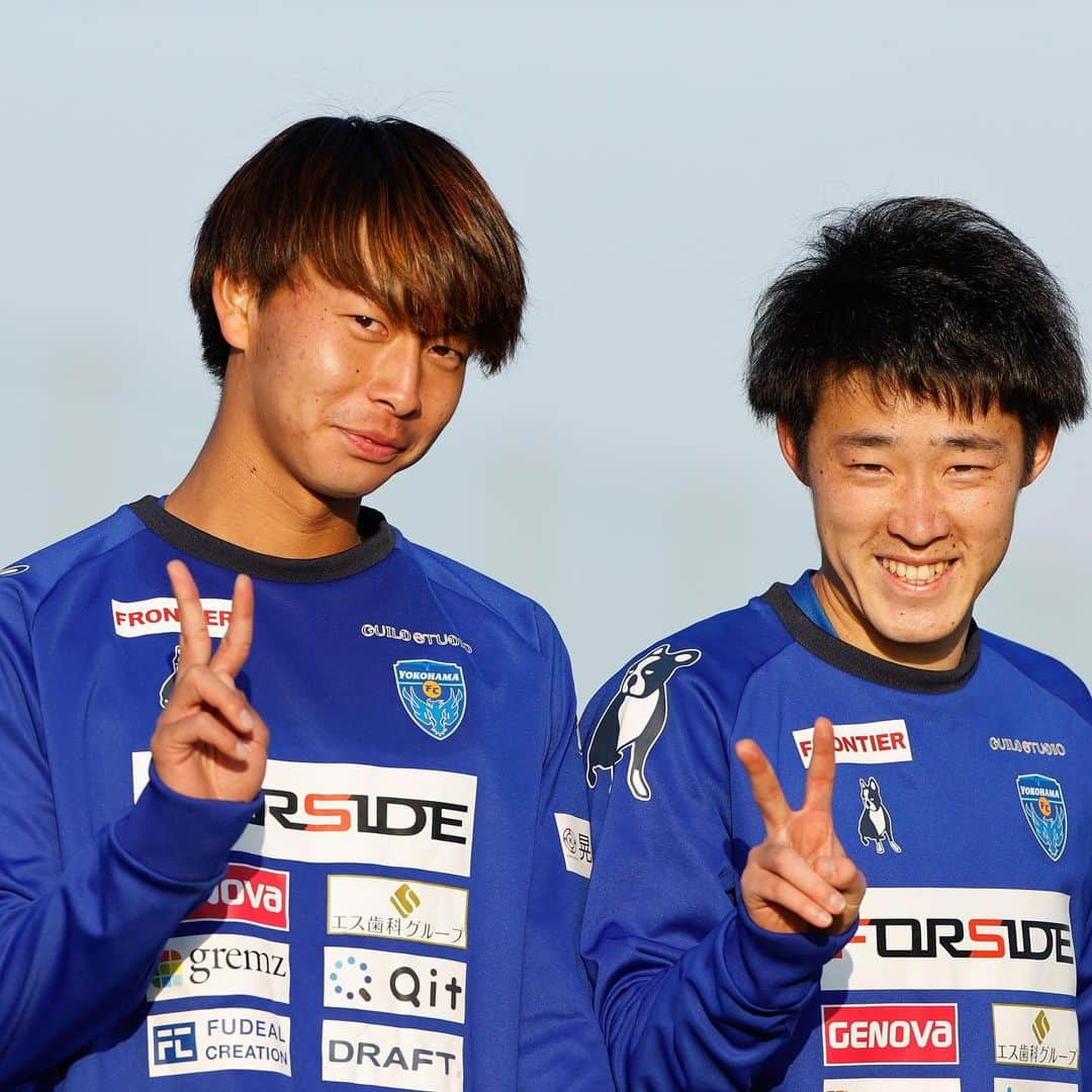のインスタグラム：「- トレーニングより。 ピース多めでお届けします。✌️ - #yokohamafc #横浜FC #RECORDTHEBLUE #JLEAGUE #Jリーグ」