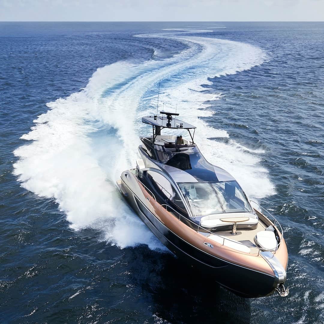 のインスタグラム：「Does the #LexusYacht float your boat? #LY650」