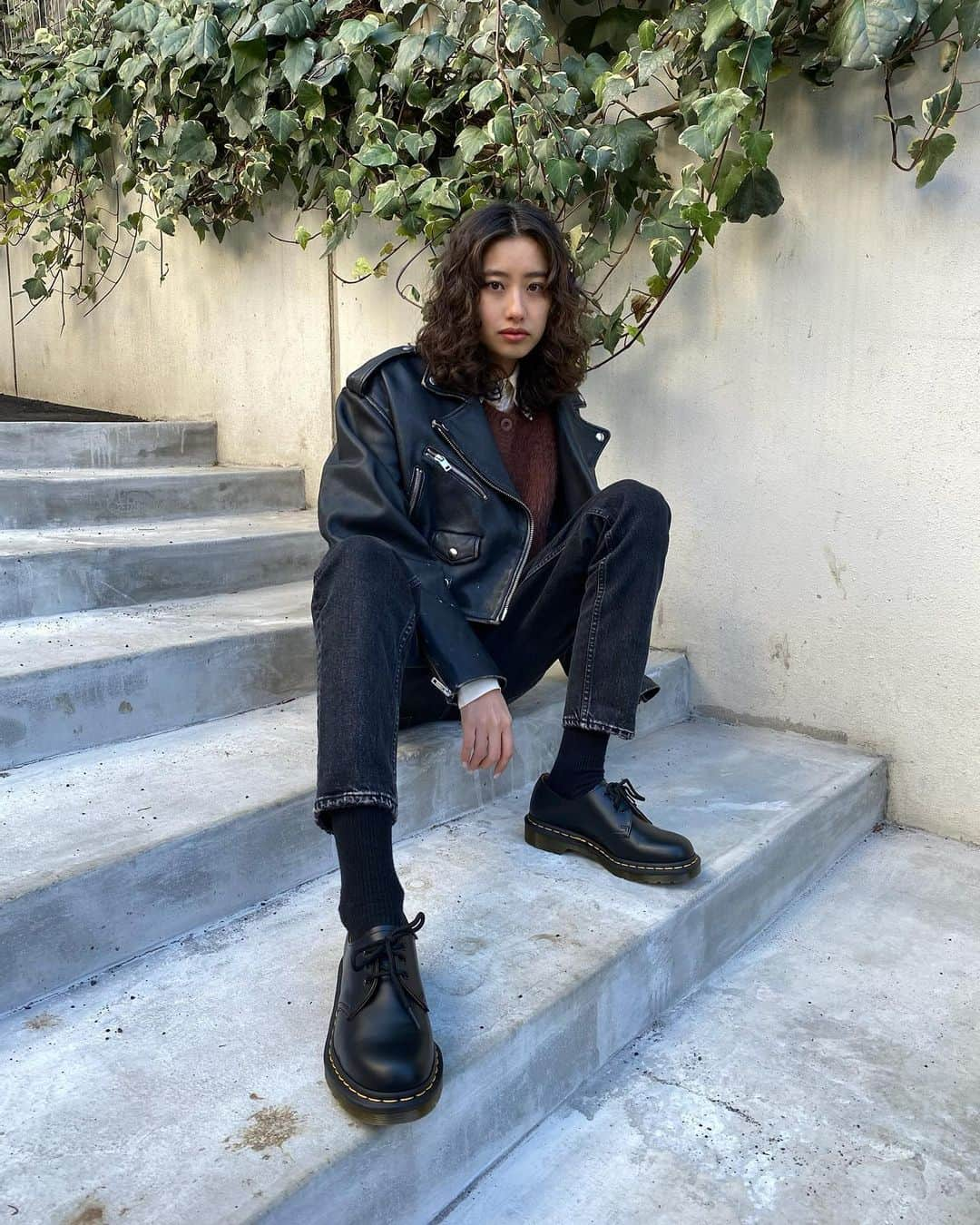 中田みのりさんのインスタグラム写真 - (中田みのりInstagram)「何足も持ってる大好きな　@drmartensofficial @drmartens_japan のブーツなんだけど実は黒しか持ってなくて、今回ついに白いマーチンデビューしました🤍 コーディネートの幅が広がりそうでうれしい！ #drmartens #ドクターマーチン」2月12日 18時07分 - minori_nakada