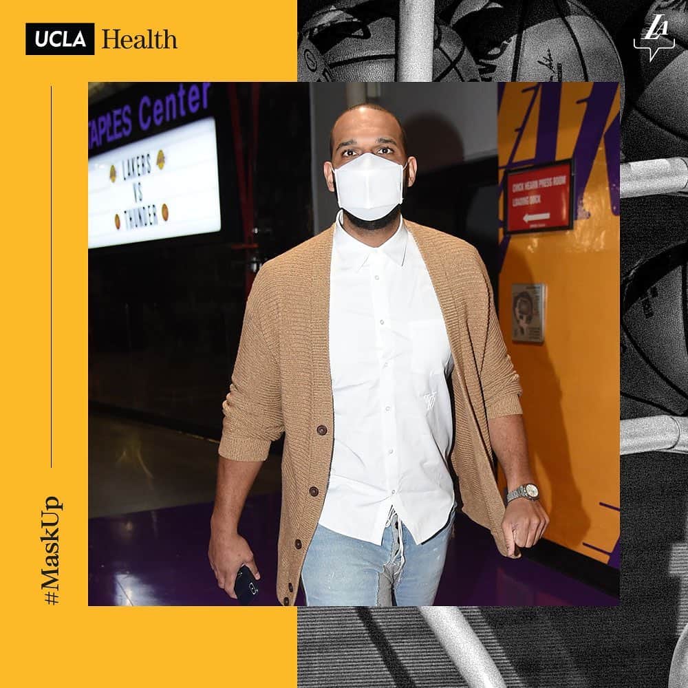 Los Angeles Lakersさんのインスタグラム写真 - (Los Angeles LakersInstagram)「😷🆙 #MaskUp and do your part.   Mask Cam, presented by @uclahealth」2月12日 10時02分 - lakers