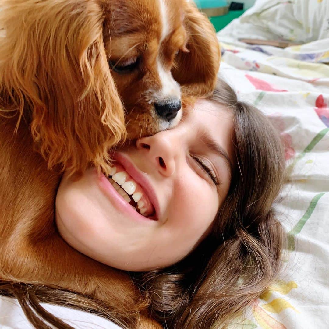 Ilana Wilesのインスタグラム：「I think I know who will be Mazzy’s Valentine this year. #luckydog 💝」