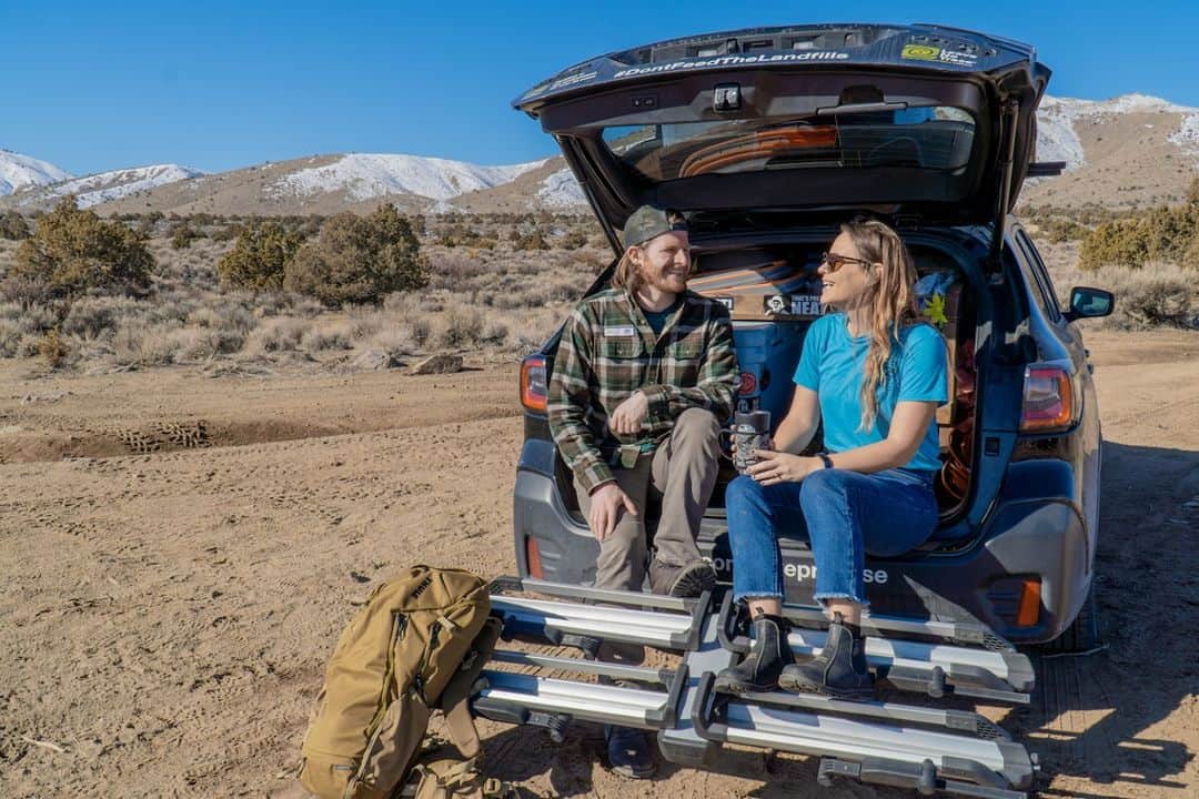 Subaru of Americaさんのインスタグラム写真 - (Subaru of AmericaInstagram)「How can you be sure it's love? How about spending 1,000 nights together in a Subaru. Erin and Brice have spent the last 3 years traveling in their Outback, camping, and teaching @leavenotracecenter principles, but their biggest adventure has been doing it together. #LoveSubaru」2月12日 10時45分 - subaru_usa