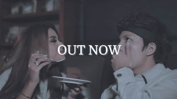 Keluarga A5のインスタグラム：「OUT NOW lagu baru kak @aurelie.hermansyah di @hijaumusik 🎉🎊🥳」