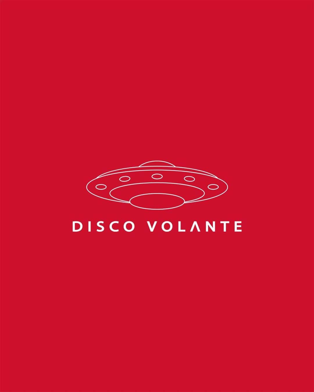 KLASSE14のインスタグラム：「Get in, we’re going for drive through space and time. ⁠⁠ ⁠⁠ The Disco Volante takes inspiration from the flying saucers in the 50s, taking you back in time with its vintage look-and-feel.⁠⁠ ⁠⁠ Embrace the New Year with a new timepiece. Free shipping universe-wide. Discover more through link in bio. ⁠⁠ ⁠⁠ #klasse14 #oridinarilyunique」