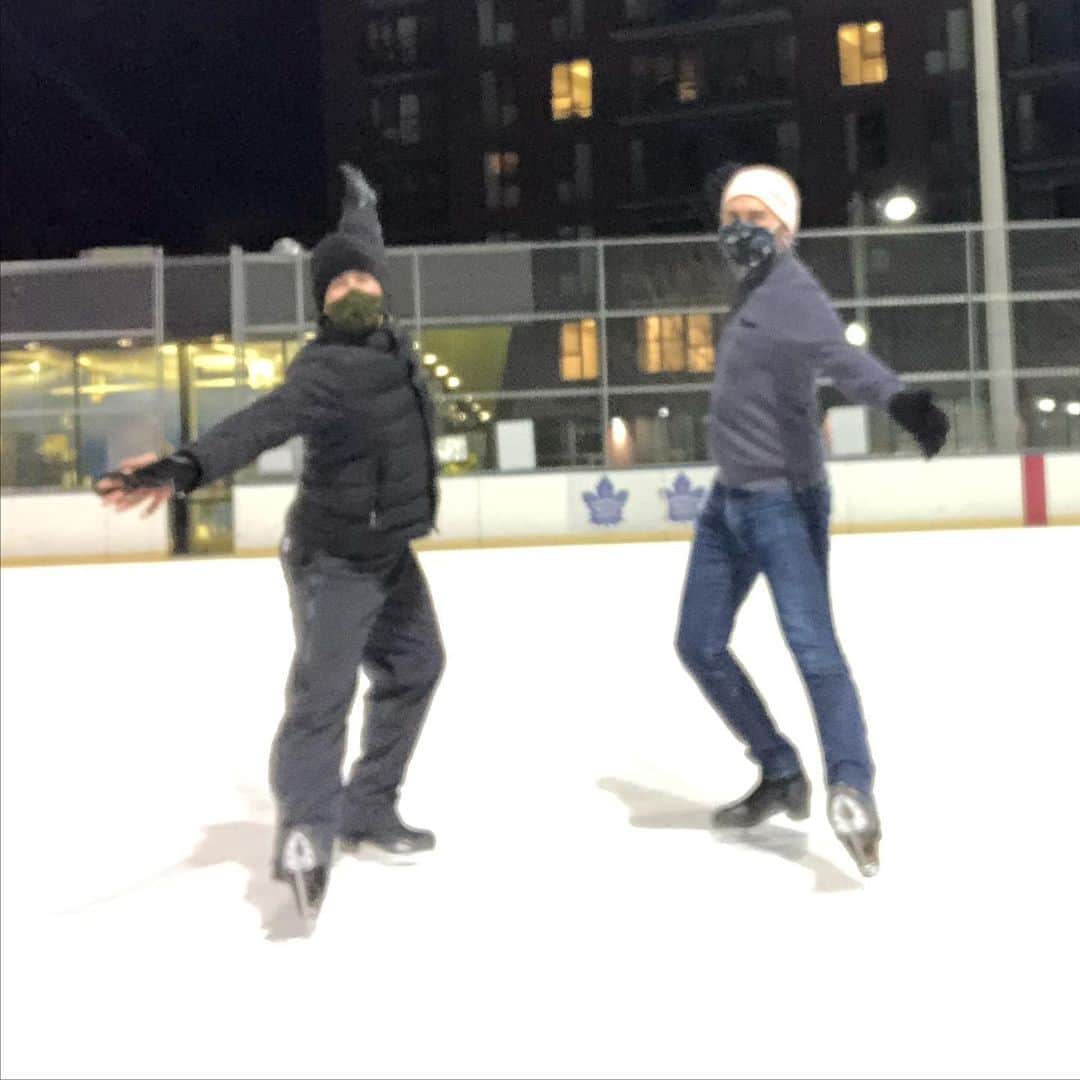 ジェフリー・バトルのインスタグラム：「Just two Northern boys on a Thursday night!」