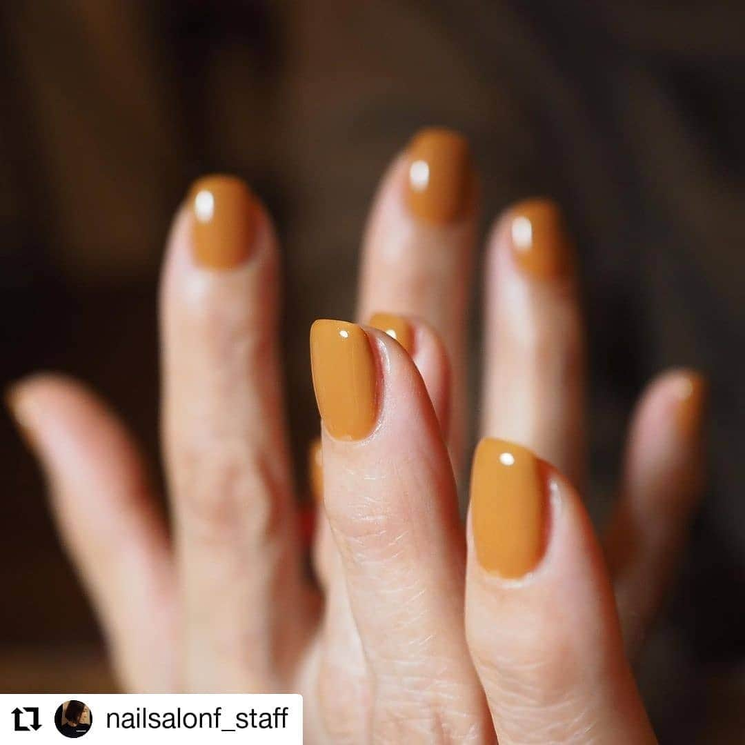 エリコネイルさんのインスタグラム写真 - (エリコネイルInstagram)「. リポスト失礼します🙏 . Fselection produce by @nailfumi  . F614 Salah をご使用いただきました😌 . @nailsalonf_staff さまいつもありがとうございます🙇‍♀️   #Repost @nailsalonf_staff • • • • • • ・ ・ ・ fumiさんcolor @morecouture_jp  ・ この前発売になったホヤホヤ ネイリストの皆様はゲットできたでしょうか☆ ・ 全部オシャレカラーで 捨て色なし♡ ・ ・ ニットとも抜群に合ってて素敵♡ 親指にキランとポイントを♪ ・ いつもありがとうございます！ ・ ・  ご新規様20%オフ実施中♪ (ネイリスト様は対象外とさせていただきます) ・  ☆ご紹介にて施術代から20%オフ！ ☆ご予約はweb予約.メール又はDMからお願いします。  https://reserva.be/nailsalonf nailsalonf.ebisu@gmail.com メール.DMからのご予約時には 下記の内容のご連絡をお願い致します。 ーーーーーーーーーー ・お名前(ふりがな) ・ご住所 ・ご連絡先電話番号 ・ご職業(事務、主婦、ネイリストetc..) ・ご希望日時 ・ジェルオフ有無 ・リペア有無 ・デザイン有無 ーーーーーーーーーー  #nail#nails#nailsalonf#nailartist#nailcolorist#nailfumi#kumiko#ebisu#恵比寿ネイルサロン#ネイル#シンプルネイル#ワンカラー#plusone#onecolor#tokyonailstyle#gelnail#colors#指甲#美甲#гвоздь#маникюр#日本美甲#네일#OLYMPUS#OLYMPUSPENEPL9#nailphoto」2月12日 12時00分 - morecouture_jp