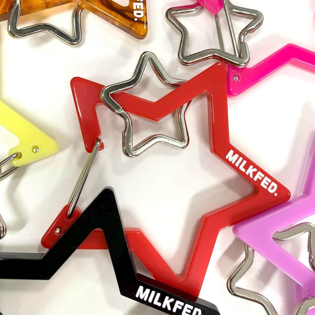MILKFED.さんのインスタグラム写真 - (MILKFED.Instagram)「MILKFED. RECOMMEND ITEM﻿ ﻿ NEW!!﻿ NEO STAR CARABINER ¥1,200+TAX﻿ シルバーの金具も同じ星形に！﻿ ハートもご用意しています。﻿ ﻿ #milkfed #milkfedjp﻿ #ミルクフェド ﻿ #ガーリーストリート」2月12日 12時00分 - milkfedjp
