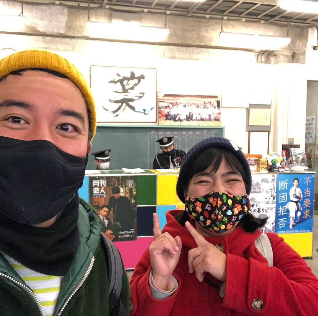 与座よしあきのインスタグラム：「今日の[何でも一緒に考える]は宮川たまこちゃん！  前回考えたネタをさらに改良して動きとか諸々作り込むのを考える！でした！  吉本本社行って来たで！！  テンション上がるーーー！  浜ちゃんと写真撮りました！ やったぜ！！  たまこちゃんのネタはさらにいい感じになったよ！！ 何処かでお披露目出来るといいねー」