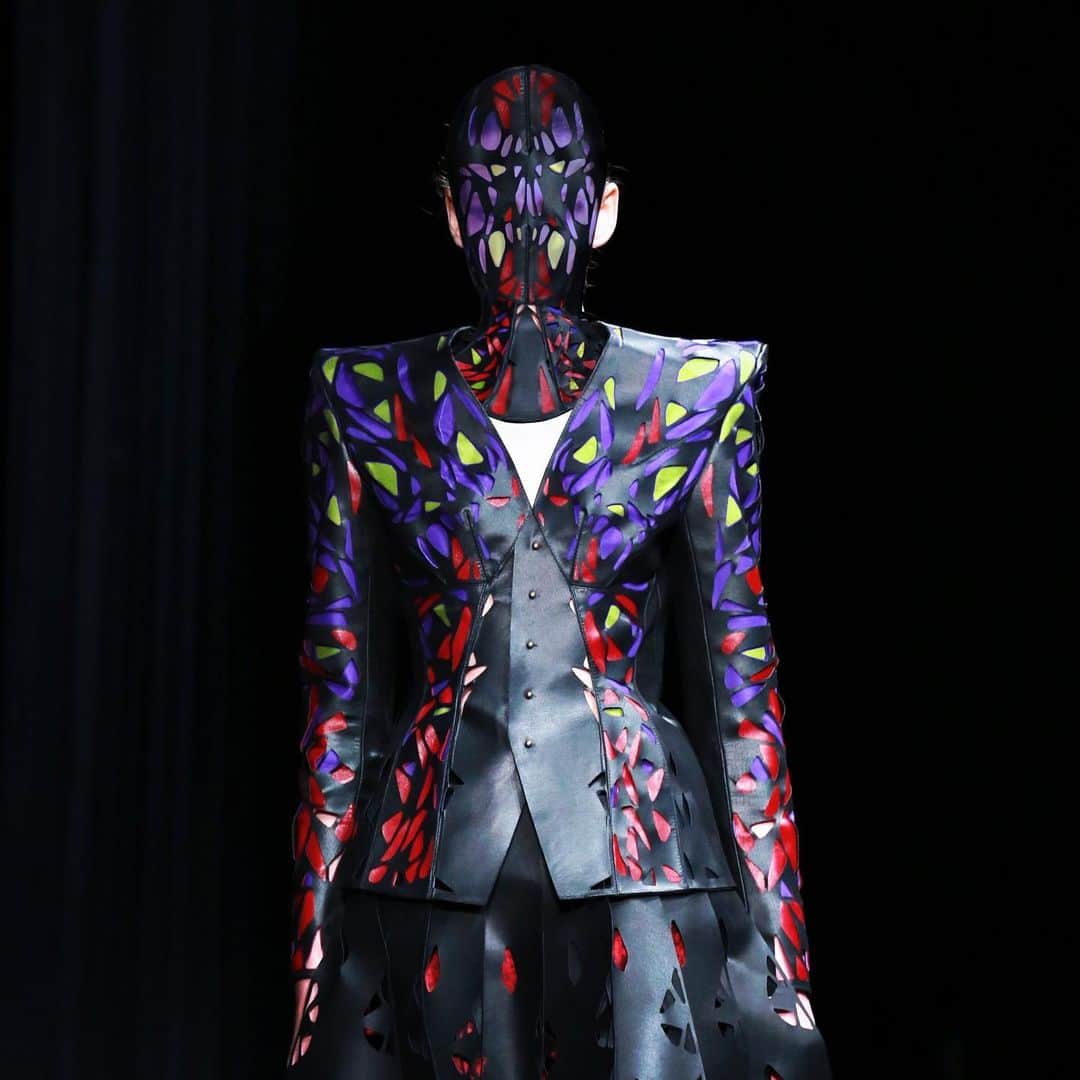 アツシナカシマのインスタグラム：「#atsushinakashima #アツシナカシマ #fashionweek #catwalk #mode #moda #hautecouture #ootd #outfit #art #fashion」